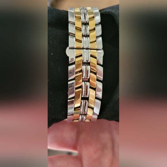 Fendi Watch - Picture 7 of 7